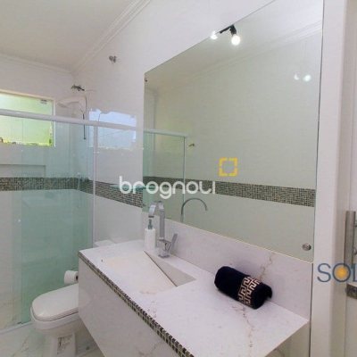 Pousada / Hotel com 376m², 10 quartos (sendo 3 suítes), no bairro Córrego Grande em Florianópolis