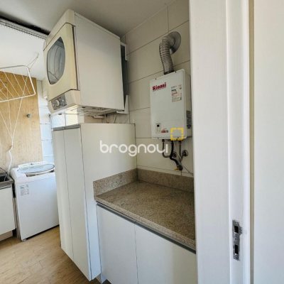 Apartamento com 119m², 3 quartos (sendo 1 suíte), 1 garagem, no bairro Centro em Florianópolis