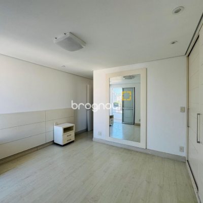Apartamento com 119m², 3 quartos (sendo 1 suíte), 1 garagem, no bairro Centro em Florianópolis