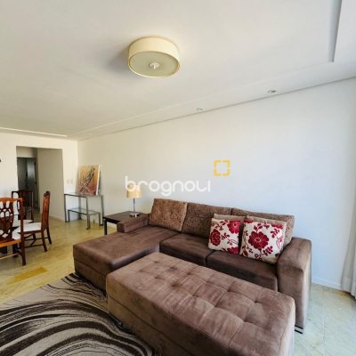 Apartamento com 119m², 3 quartos (sendo 1 suíte), 1 garagem, no bairro Centro em Florianópolis