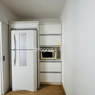 Apartamento com 119m², 3 quartos (sendo 1 suíte), 1 garagem, no bairro Centro em Florianópolis