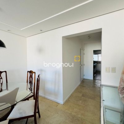 Apartamento com 119m², 3 quartos (sendo 1 suíte), 1 garagem, no bairro Centro em Florianópolis