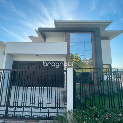 Casa com 511m², 5 quartos (sendo 3 suítes), 2 garagens, no bairro Pedra Branca em Palhoça