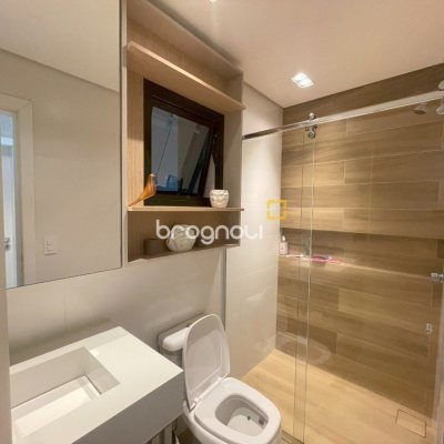 Casa com 511m², 5 quartos (sendo 3 suítes), 2 garagens, no bairro Pedra Branca em Palhoça