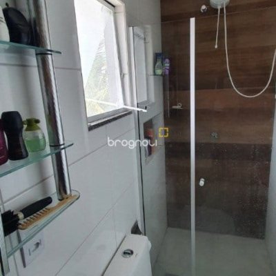 Casa com 199m², 5 quartos (sendo 3 suítes), 2 garagens, no bairro Ingleses do Rio Vermelho em Florianópolis