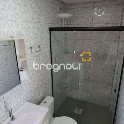 Casa com 199m², 5 quartos (sendo 3 suítes), 2 garagens, no bairro Ingleses do Rio Vermelho em Florianópolis