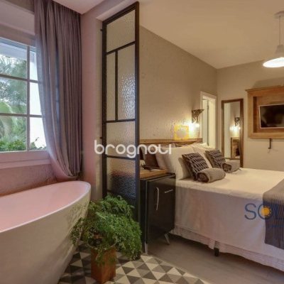 Pousada / Hotel com 350m², 10 quartos (sendo 10 suítes), no bairro Canasvieiras em Florianópolis