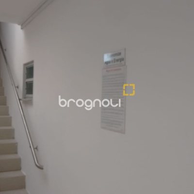 Casa Comercial com 700m², 2 garagens, no bairro Trindade em Florianópolis