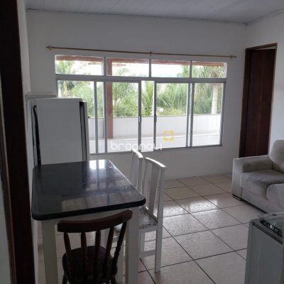 Casa Comercial com 700m², 2 garagens, no bairro Trindade em Florianópolis
