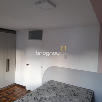 Casa com 134m², 1 garagem, no bairro Trindade em Florianópolis