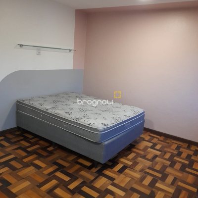 Casa com 134m², 1 garagem, no bairro Trindade em Florianópolis