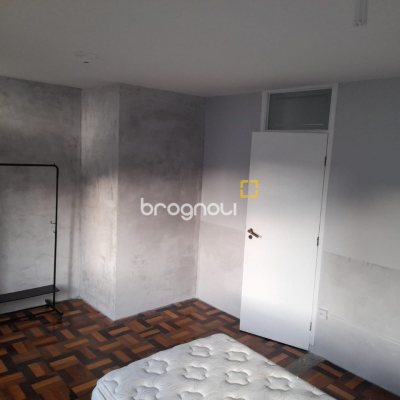 Casa com 134m², 1 garagem, no bairro Trindade em Florianópolis