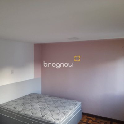 Casa com 134m², 1 garagem, no bairro Trindade em Florianópolis
