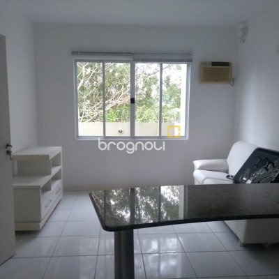 Casa com 139m², 2 quartos (sendo 1 suíte), 1 garagem, no bairro Agronômica em Florianópolis