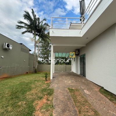 Casa com 139m², 2 quartos (sendo 1 suíte), 1 garagem, no bairro Agronômica em Florianópolis