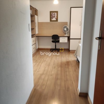 Casa com 143m², 4 quartos (sendo 1 suíte), 2 garagens, no bairro Centro em São José