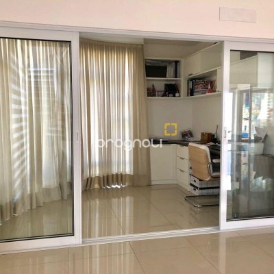 Casa com 460m², 3 quartos (sendo 3 suítes), 3 garagens, no bairro Lagoa da Conceição em Florianópolis