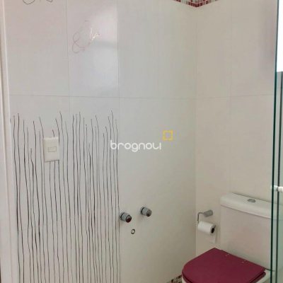 Casa com 460m², 3 quartos (sendo 3 suítes), 3 garagens, no bairro Lagoa da Conceição em Florianópolis
