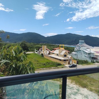 Cobertura com 120m², 2 quartos (sendo 1 suíte), 1 garagem, no bairro Açores em Florianópolis