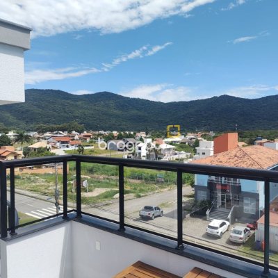 Cobertura com 120m², 2 quartos (sendo 1 suíte), 1 garagem, no bairro Açores em Florianópolis