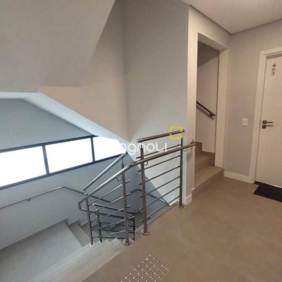 Cobertura com 120m², 2 quartos (sendo 1 suíte), 1 garagem, no bairro Açores em Florianópolis