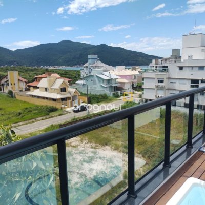 Cobertura com 120m², 2 quartos (sendo 1 suíte), 1 garagem, no bairro Açores em Florianópolis
