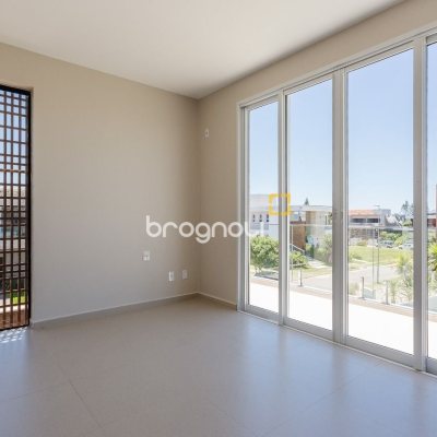 Casa de Condomínio com 400m², 5 quartos (sendo 3 suítes), 4 garagens, no bairro Morro das Pedras em Florianópolis
