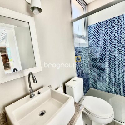 Casa de Condomínio com 400m², 5 quartos (sendo 3 suítes), 4 garagens, no bairro Morro das Pedras em Florianópolis