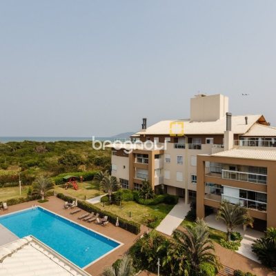 Cobertura com 174m², 3 quartos (sendo 1 suíte), 3 garagens, no bairro Campeche em Florianópolis