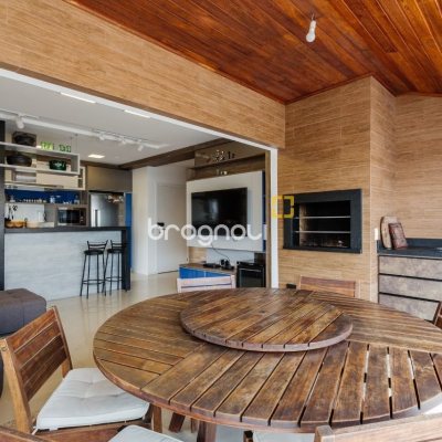 Cobertura com 174m², 3 quartos (sendo 1 suíte), 3 garagens, no bairro Campeche em Florianópolis