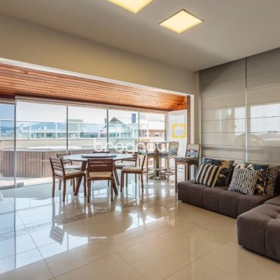 Cobertura com 174m², 3 quartos (sendo 1 suíte), 3 garagens, no bairro Campeche em Florianópolis