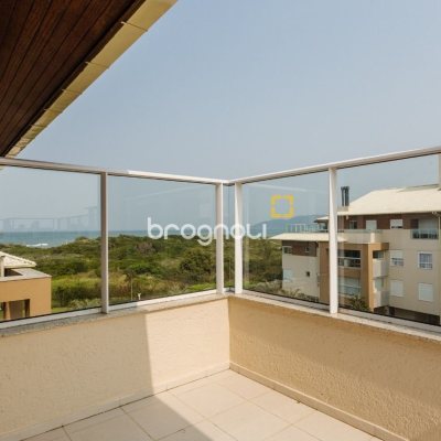Cobertura com 174m², 3 quartos (sendo 1 suíte), 3 garagens, no bairro Campeche em Florianópolis