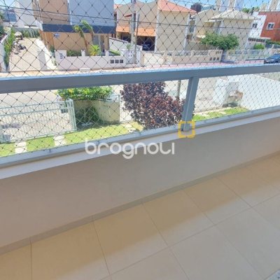 Casa com 141m², 3 quartos (sendo 1 suíte), 2 garagens, no bairro Campeche em Florianópolis
