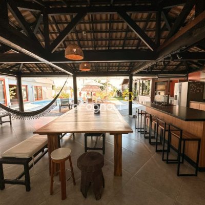 Casa com 530m², 4 quartos (sendo 4 suítes), 4 garagens, no bairro Novo Campeche em Florianópolis