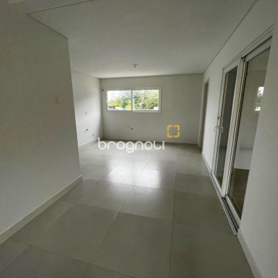 Casa com 118m², 3 quartos (sendo 1 suíte), 2 garagens, no bairro Rio Tavares em Florianópolis