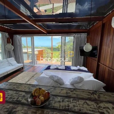 Casa com 600m², 7 quartos (sendo 4 suítes), 11 garagens, no bairro Açores em Florianópolis