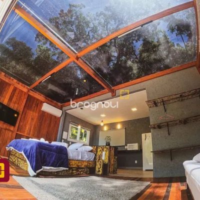 Casa com 600m², 7 quartos (sendo 4 suítes), 11 garagens, no bairro Açores em Florianópolis