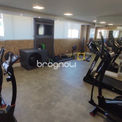 Apartamento com 142m², 3 quartos (sendo 2 suítes), 3 garagens, no bairro Floresta em São José