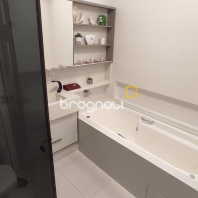 Apartamento com 142m², 3 quartos (sendo 2 suítes), 3 garagens, no bairro Floresta em São José