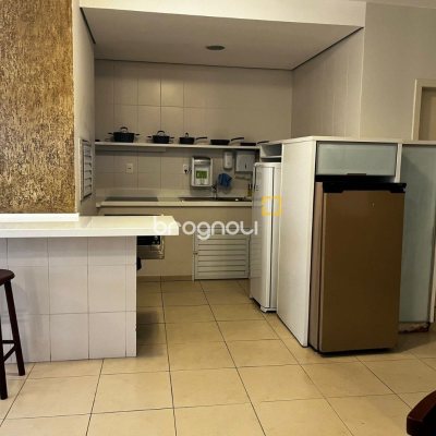 Apartamento com 77m², 3 quartos (sendo 1 suíte), 1 garagem, no bairro Costeira do Pirajubaé em Florianópolis