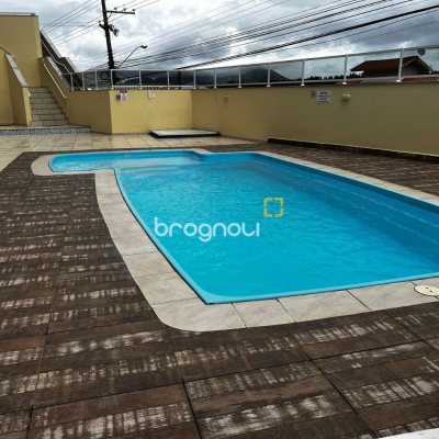 Apartamento com 77m², 3 quartos (sendo 1 suíte), 1 garagem, no bairro Costeira do Pirajubaé em Florianópolis
