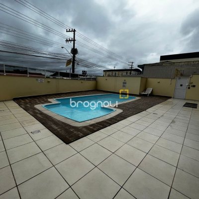 Apartamento com 77m², 3 quartos (sendo 1 suíte), 1 garagem, no bairro Costeira do Pirajubaé em Florianópolis