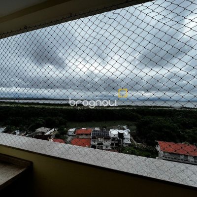 Apartamento com 77m², 3 quartos (sendo 1 suíte), 1 garagem, no bairro Costeira do Pirajubaé em Florianópolis