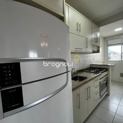 Apartamento com 77m², 3 quartos (sendo 1 suíte), 1 garagem, no bairro Costeira do Pirajubaé em Florianópolis