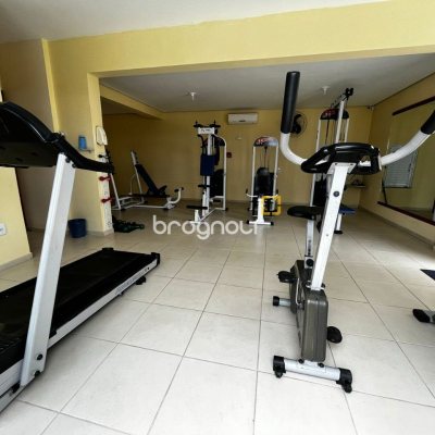 Apartamento com 77m², 3 quartos (sendo 1 suíte), 1 garagem, no bairro Costeira do Pirajubaé em Florianópolis