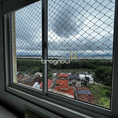 Apartamento com 77m², 3 quartos (sendo 1 suíte), 1 garagem, no bairro Costeira do Pirajubaé em Florianópolis