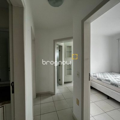 Apartamento com 77m², 3 quartos (sendo 1 suíte), 1 garagem, no bairro Costeira do Pirajubaé em Florianópolis