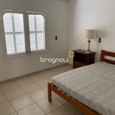 Casa com 300m², 4 quartos (sendo 2 suítes), no bairro Vargem Grande em Florianópolis