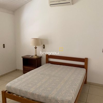 Casa com 300m², 4 quartos (sendo 2 suítes), no bairro Vargem Grande em Florianópolis