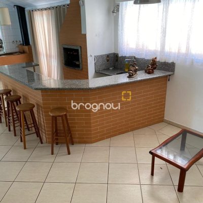 Casa com 300m², 4 quartos (sendo 2 suítes), no bairro Vargem Grande em Florianópolis